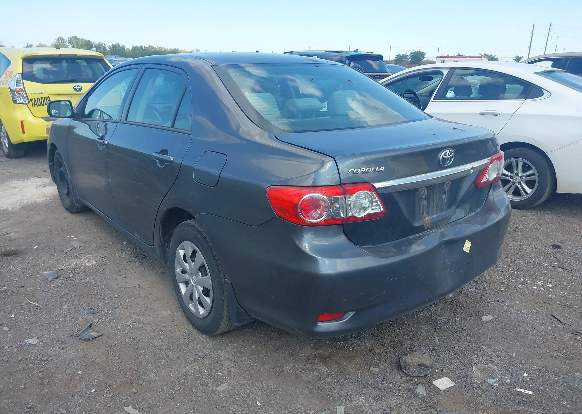 2013 TOYOTA COROLLA S