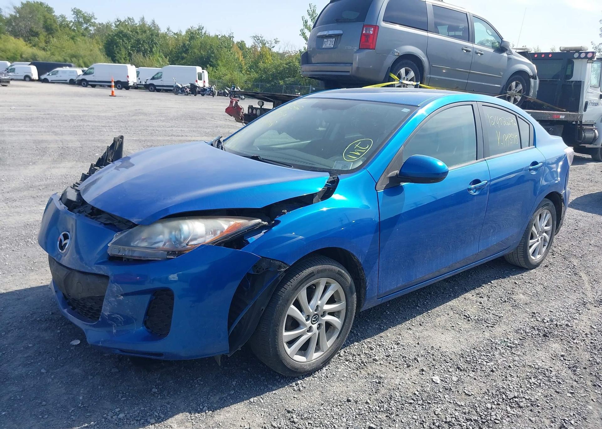 2013 MAZDA MAZDA3
