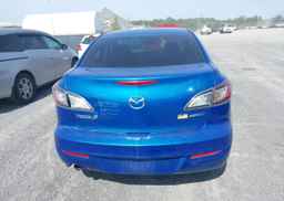 2013 MAZDA MAZDA3