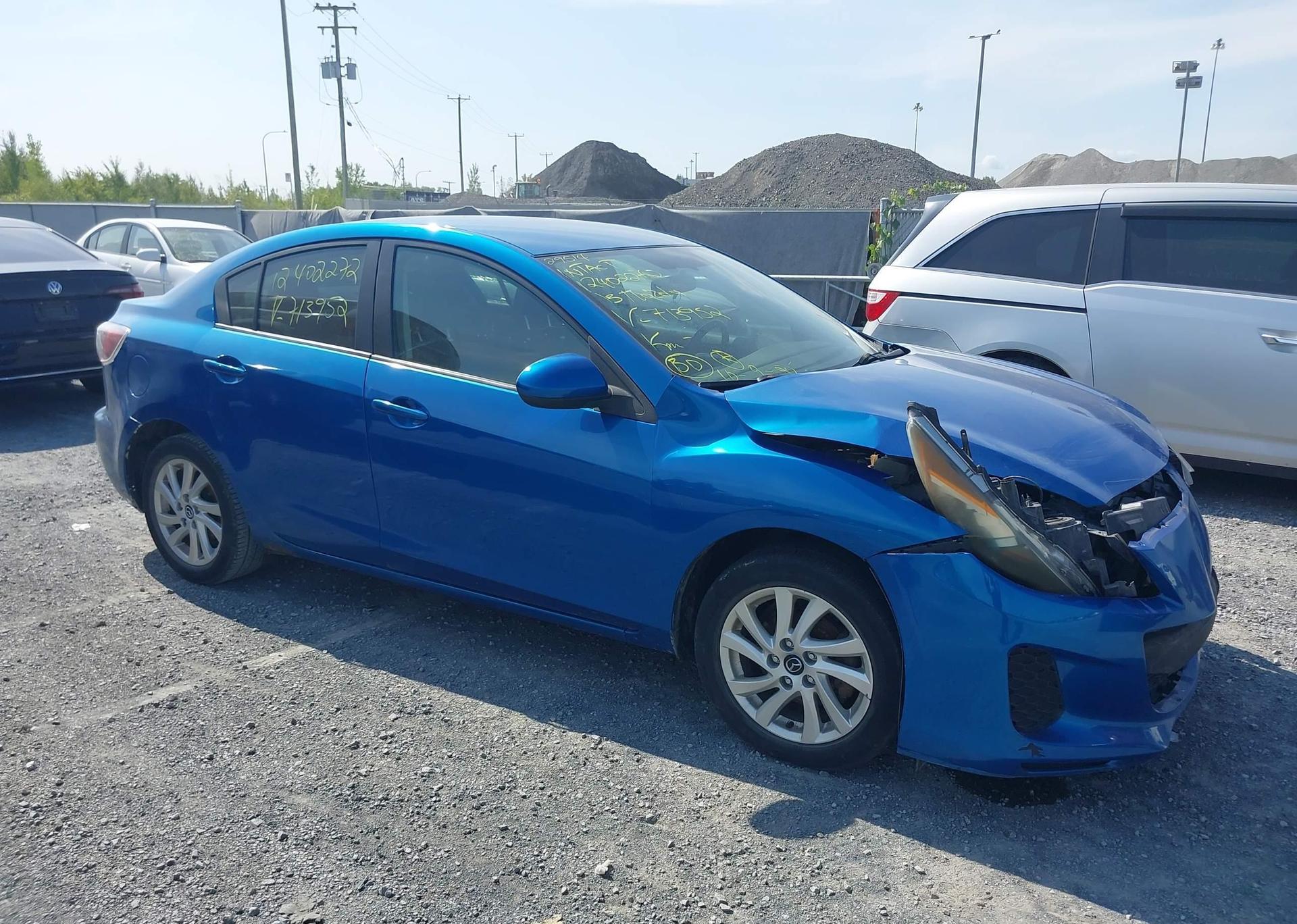 2013 MAZDA MAZDA3