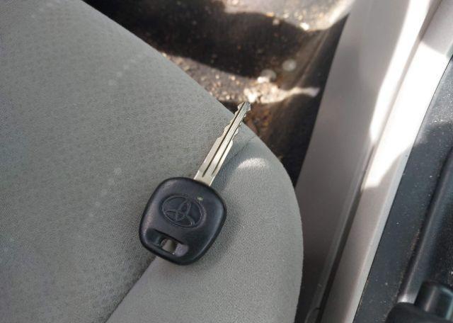 2011 TOYOTA COROLLA CE