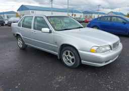 1999 VOLVO S70