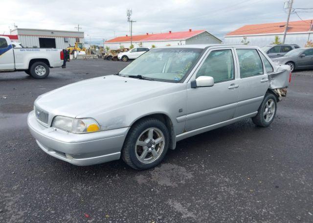 1999 VOLVO S70