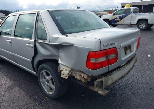 1999 VOLVO S70