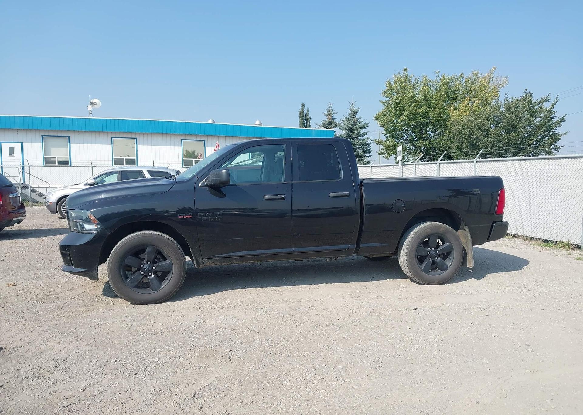 2017 RAM 1500 ST