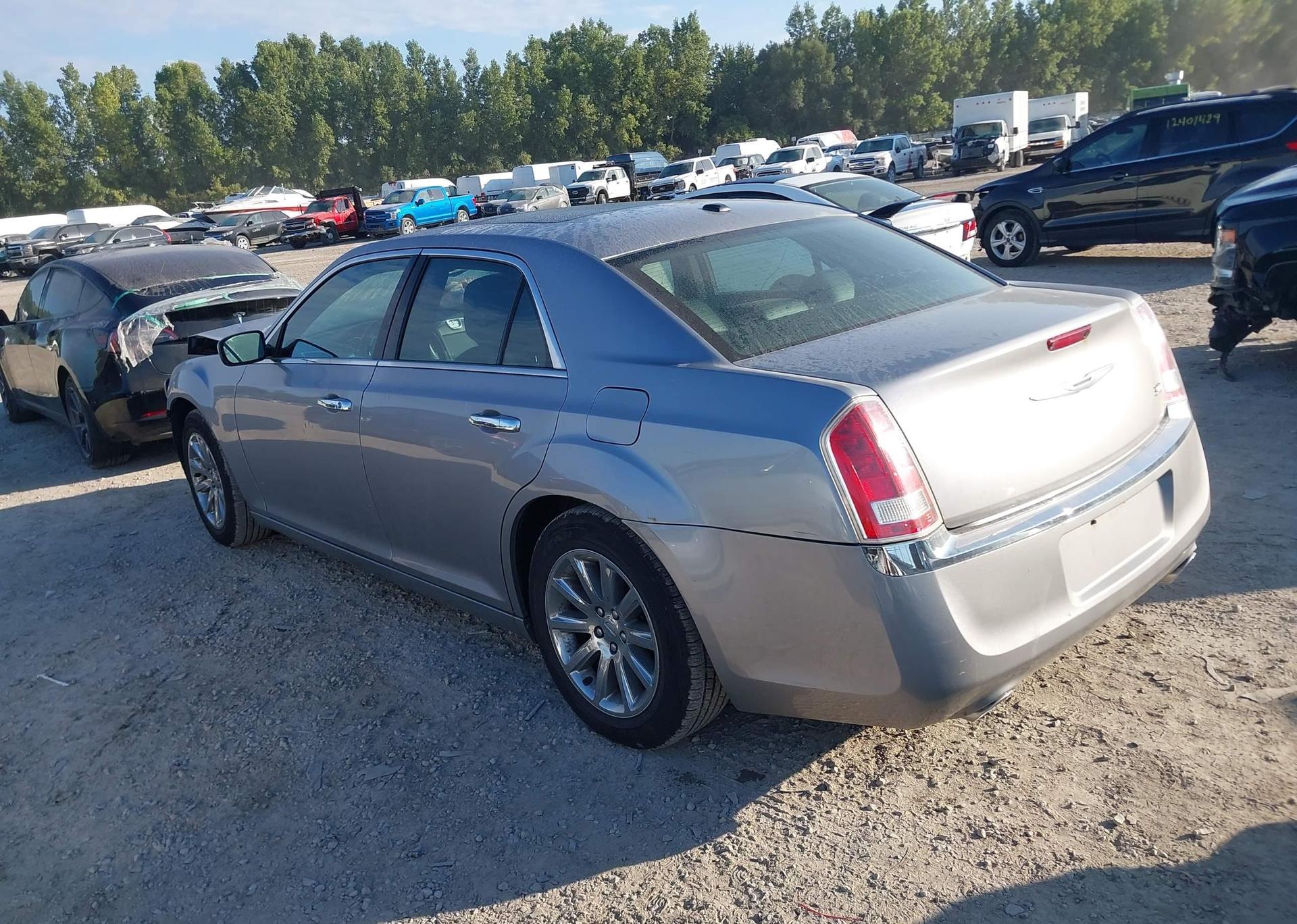 2011 CHRYSLER 300 LIMITED