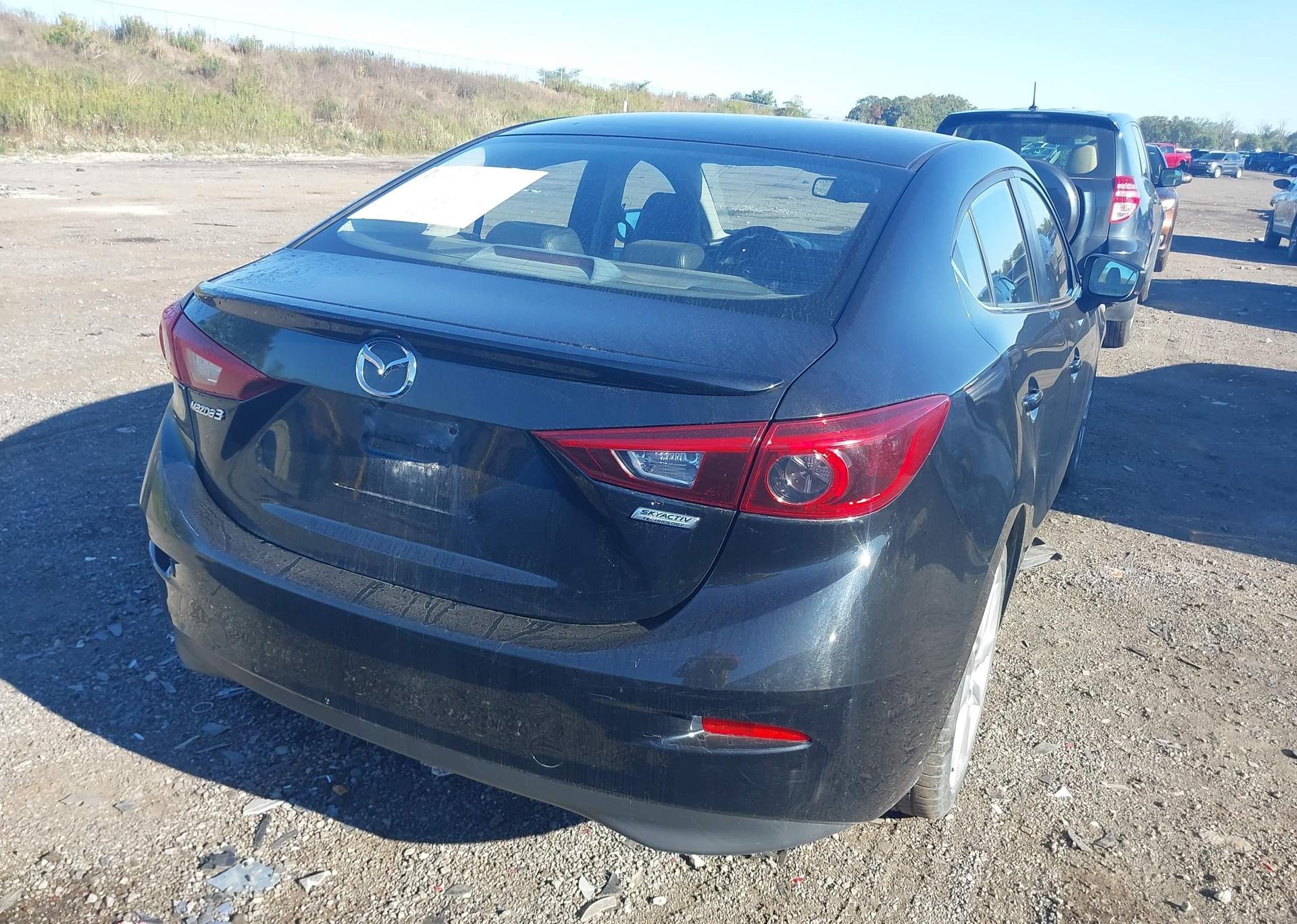 2017 MAZDA MAZDA3 GT