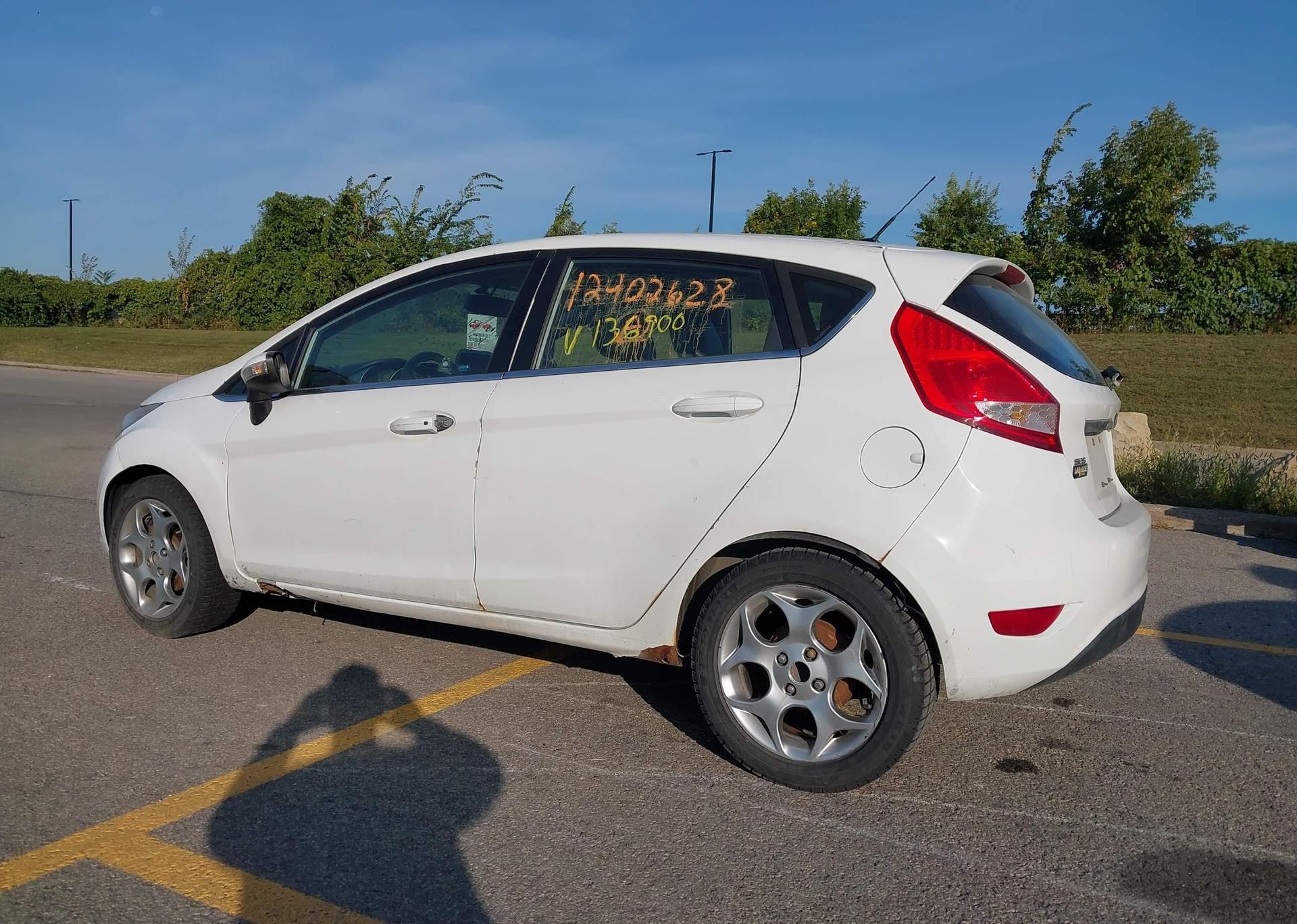 2011 FORD FIESTA SES