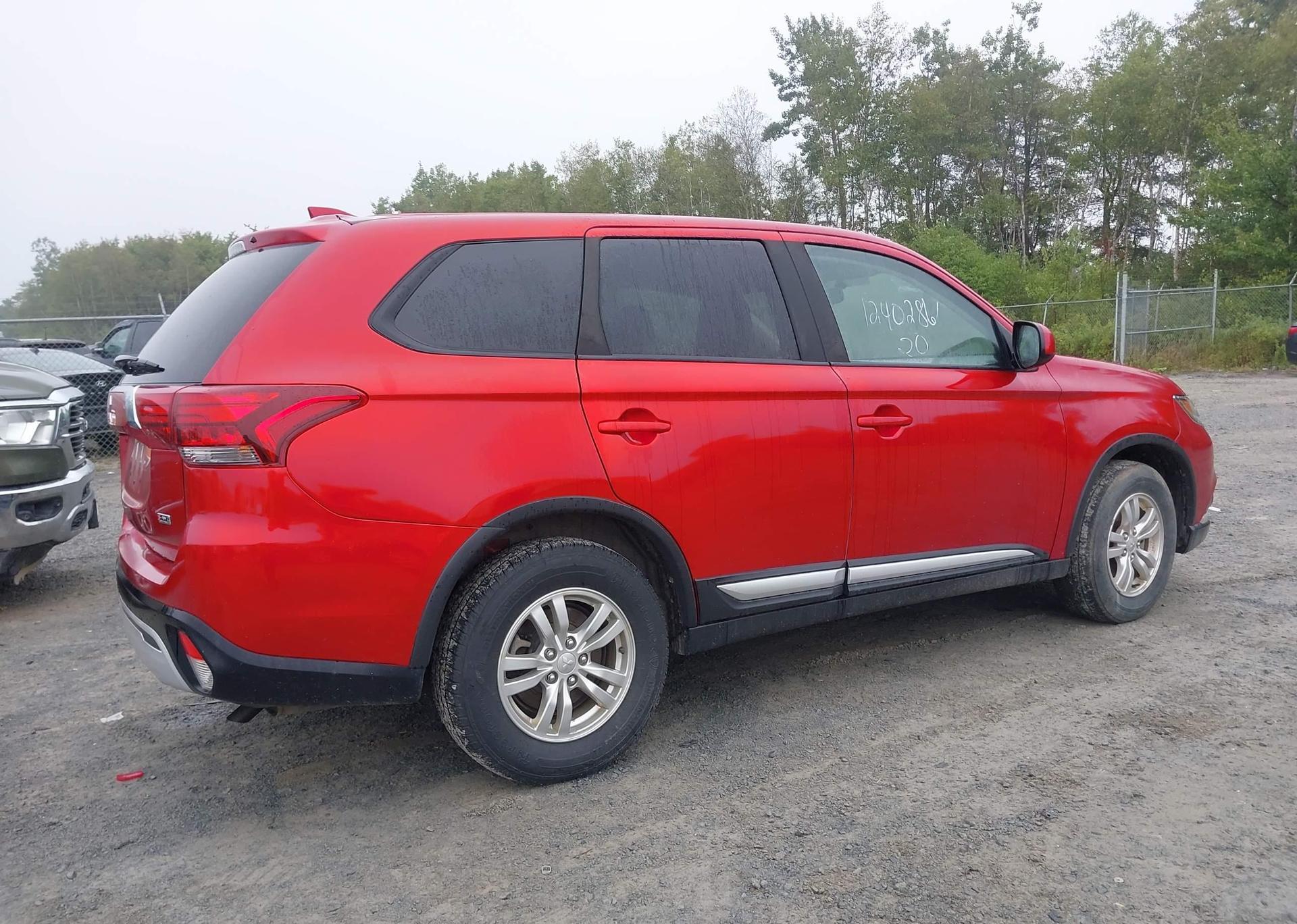 2020 MITSUBISHI OUTLANDER ES