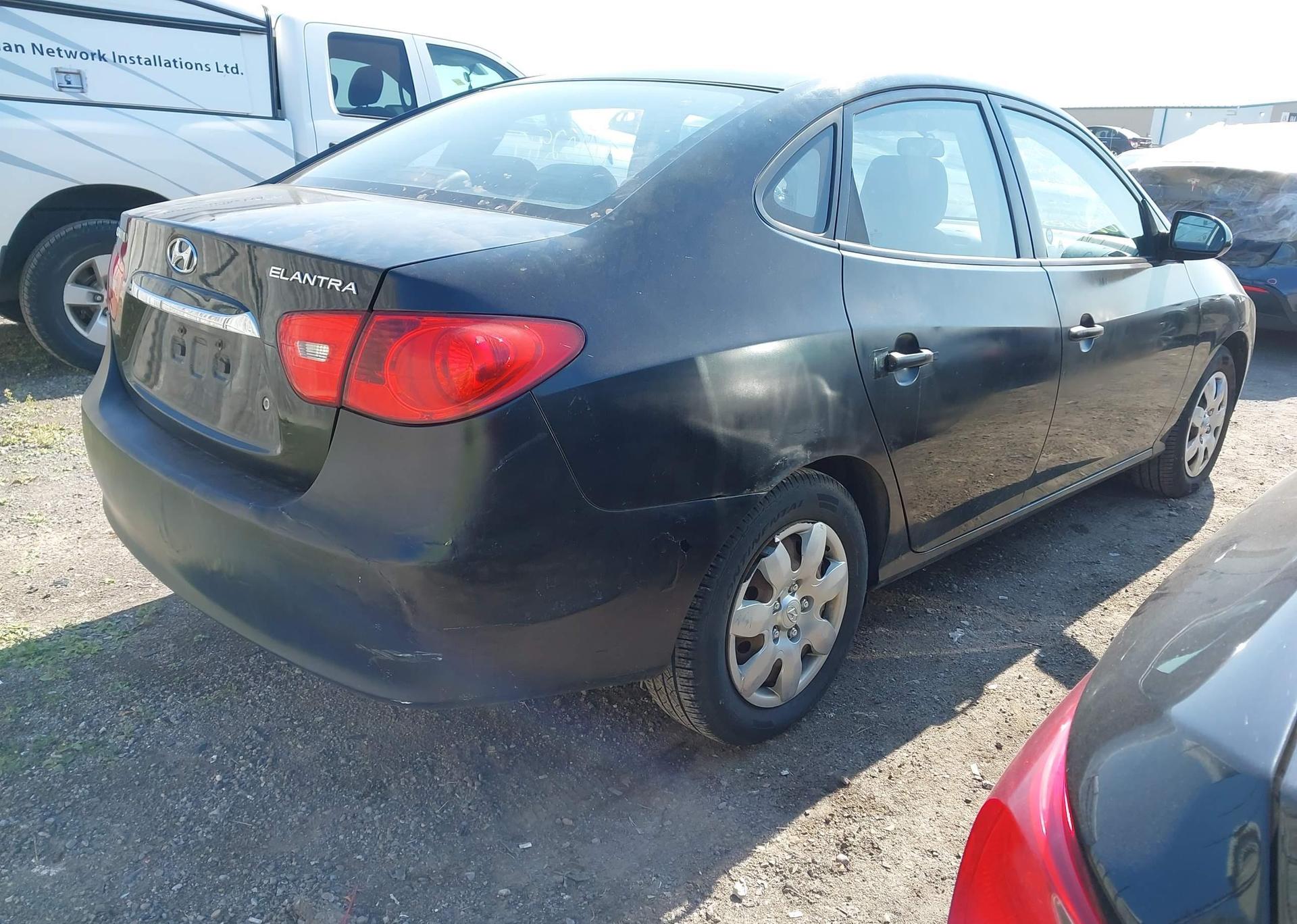 2010 HYUNDAI ELANTRA BLUE