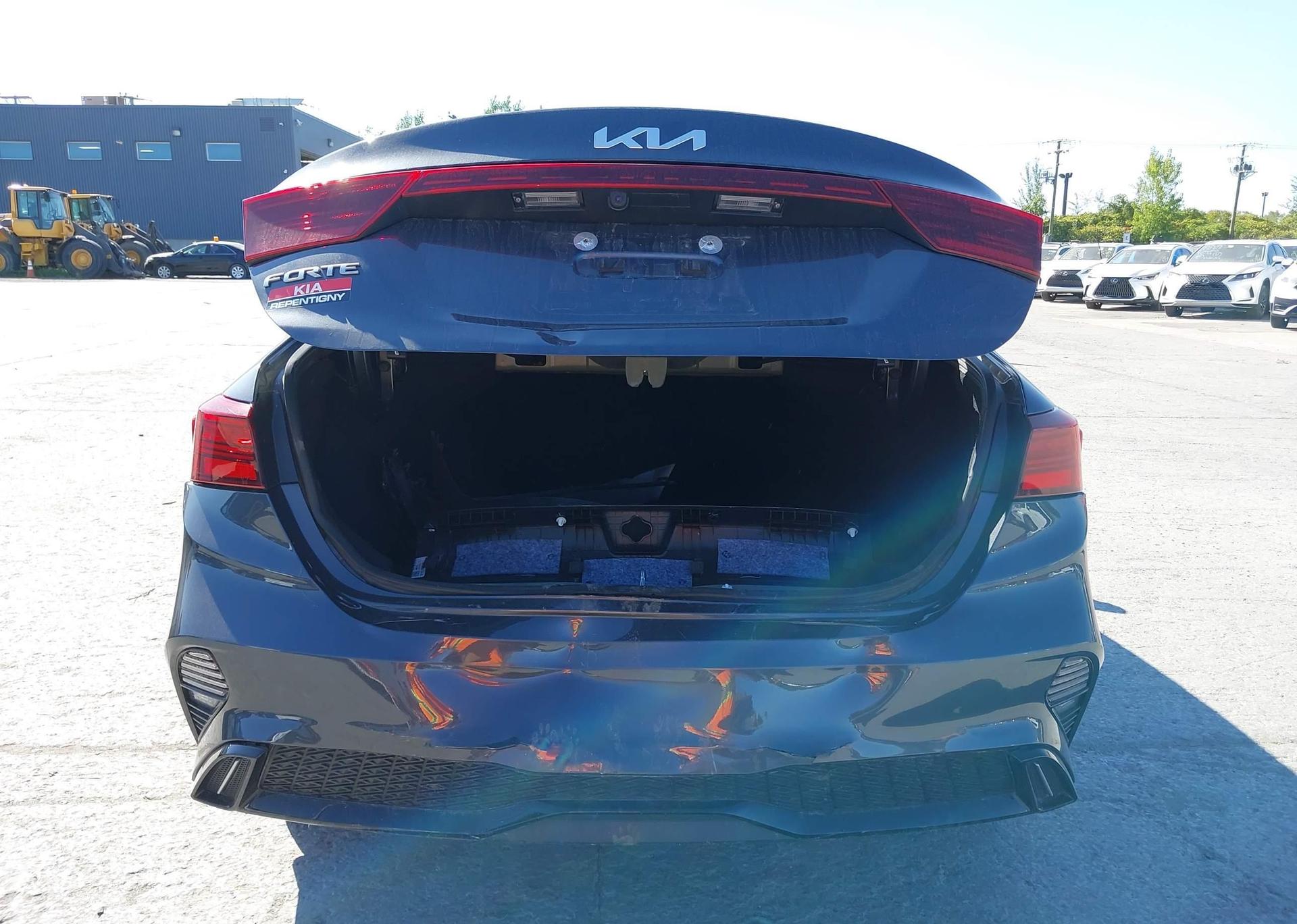 2023 KIA FORTE EX