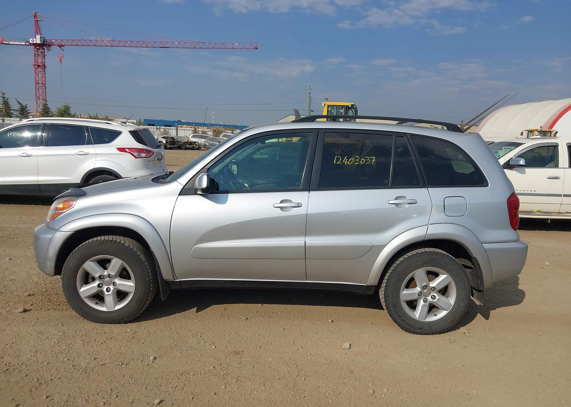 2004 TOYOTA RAV4