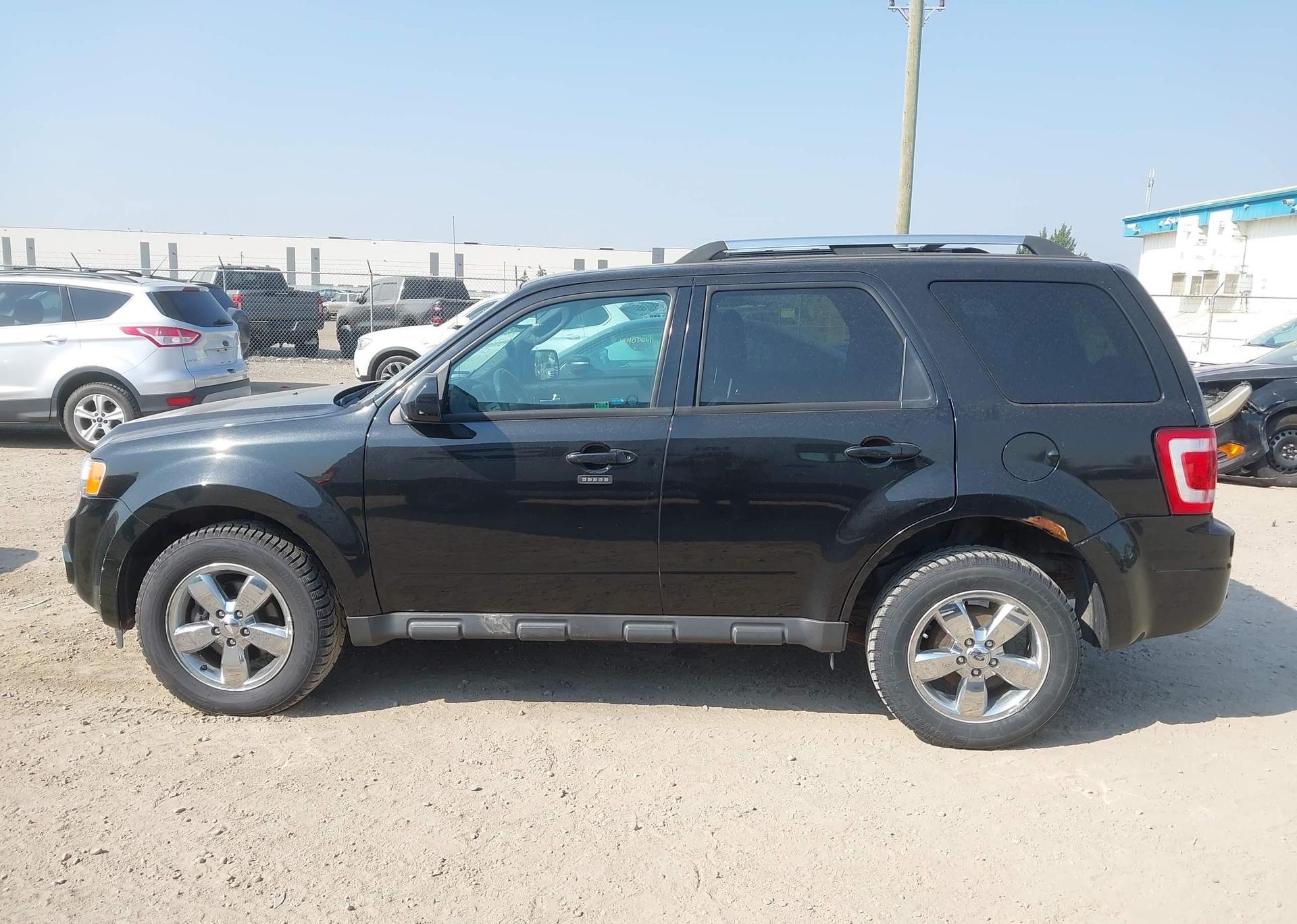 2011 FORD ESCAPE LIMITED