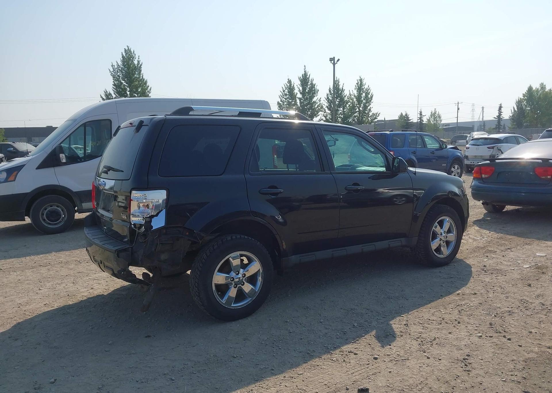 2011 FORD ESCAPE LIMITED