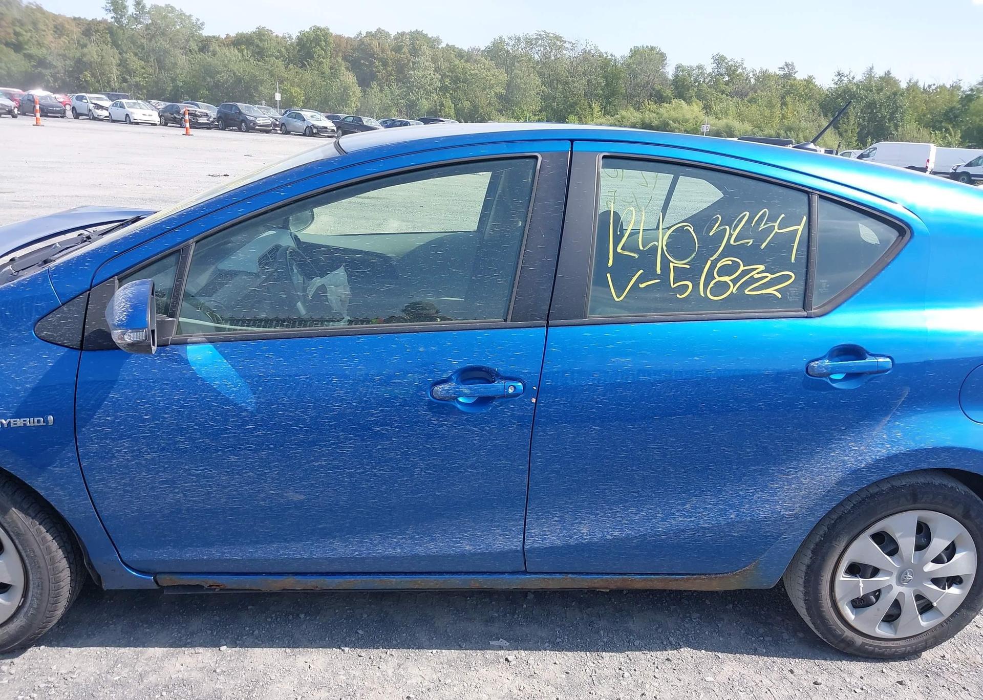 2012 TOYOTA Prius c