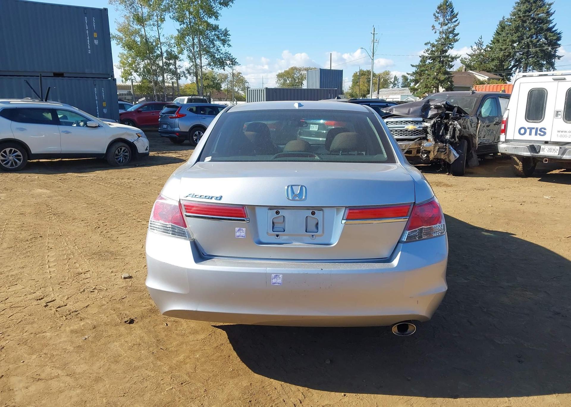 2011 HONDA ACCORD EX