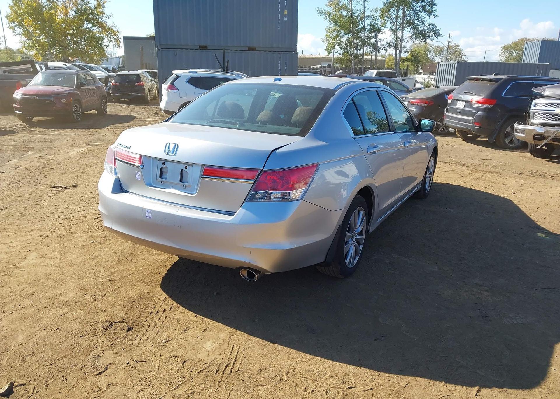 2011 HONDA ACCORD EX