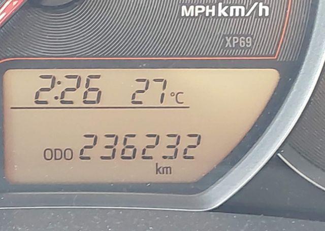 2012 TOYOTA YARIS LE
