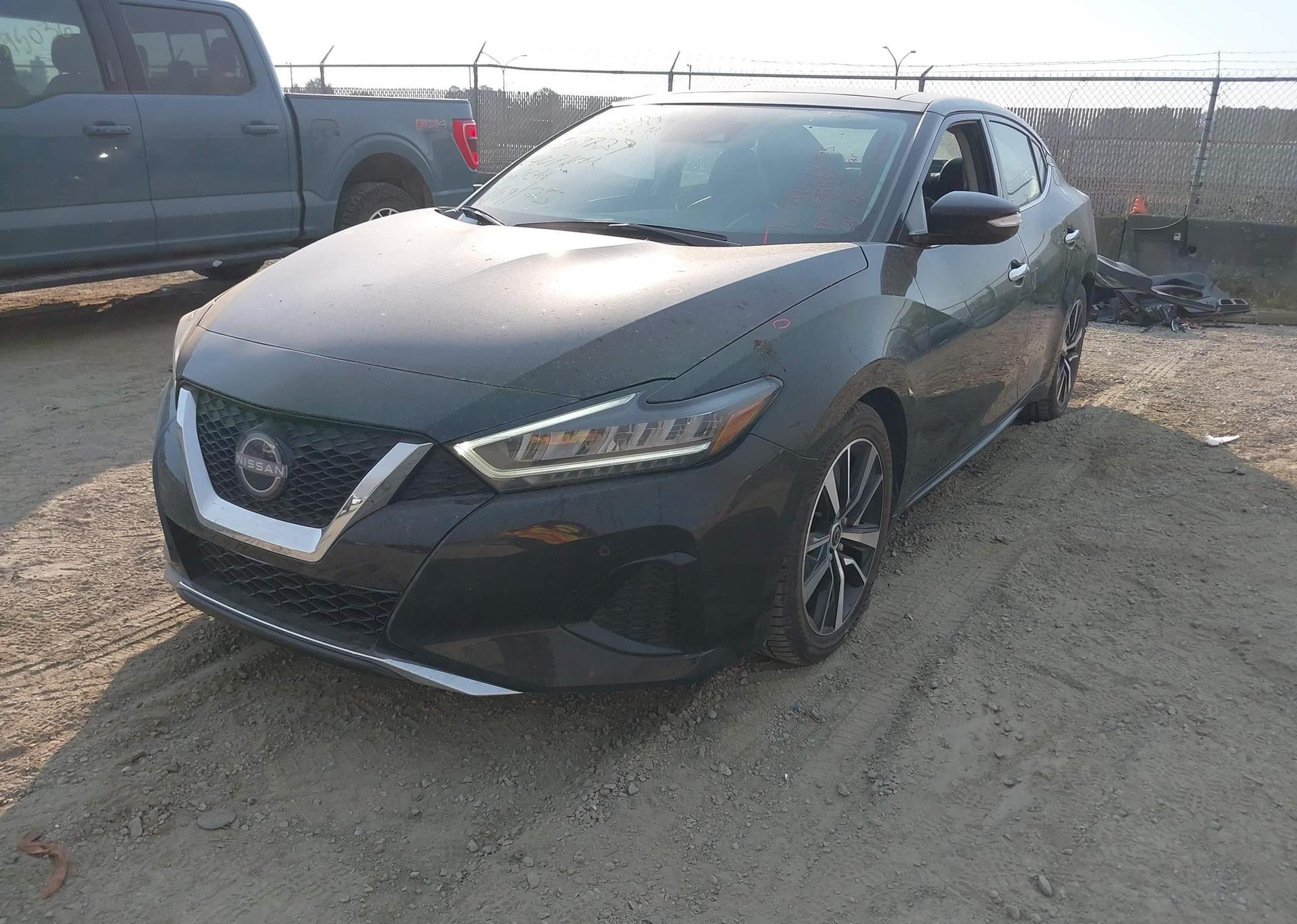 2023 NISSAN MAXIMA SL