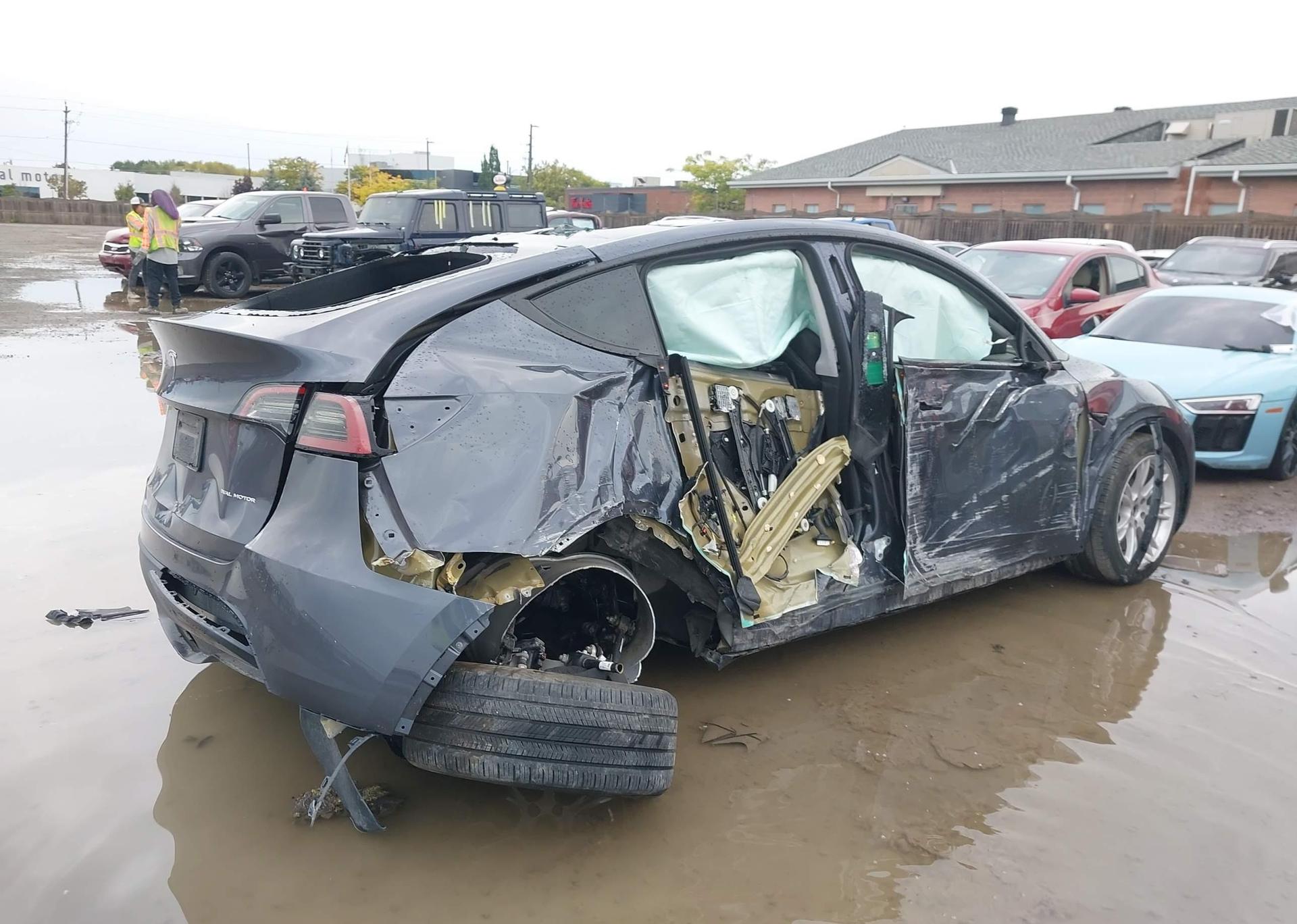 2023 TESLA MODEL Y LONG RANGE