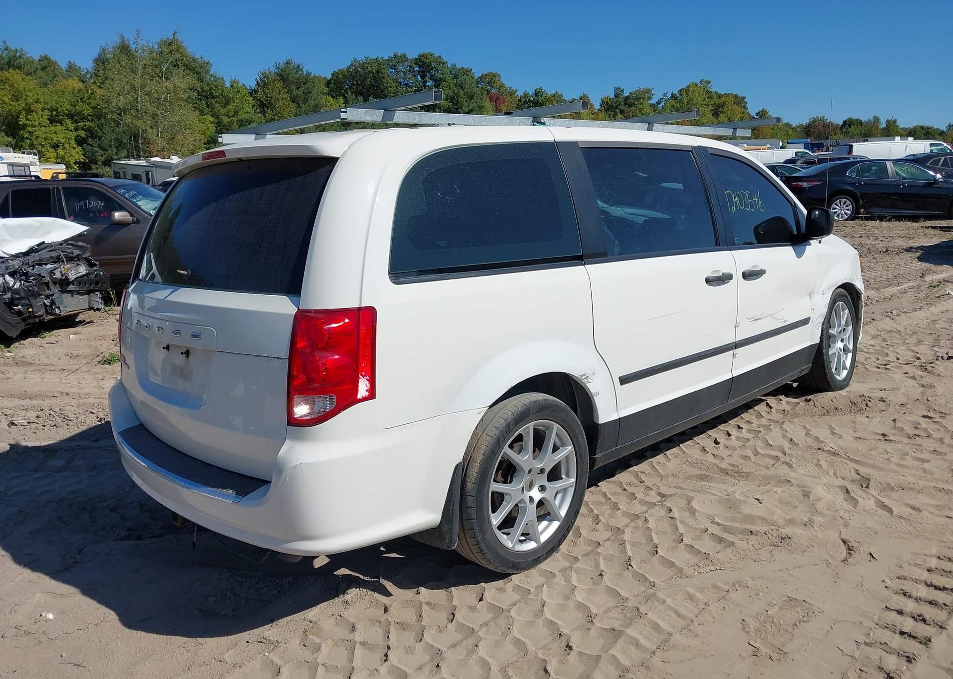 2011 DODGE GRAND CARAVAN EXPRESS