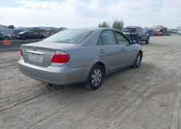 2005 TOYOTA CAMRY LE V6