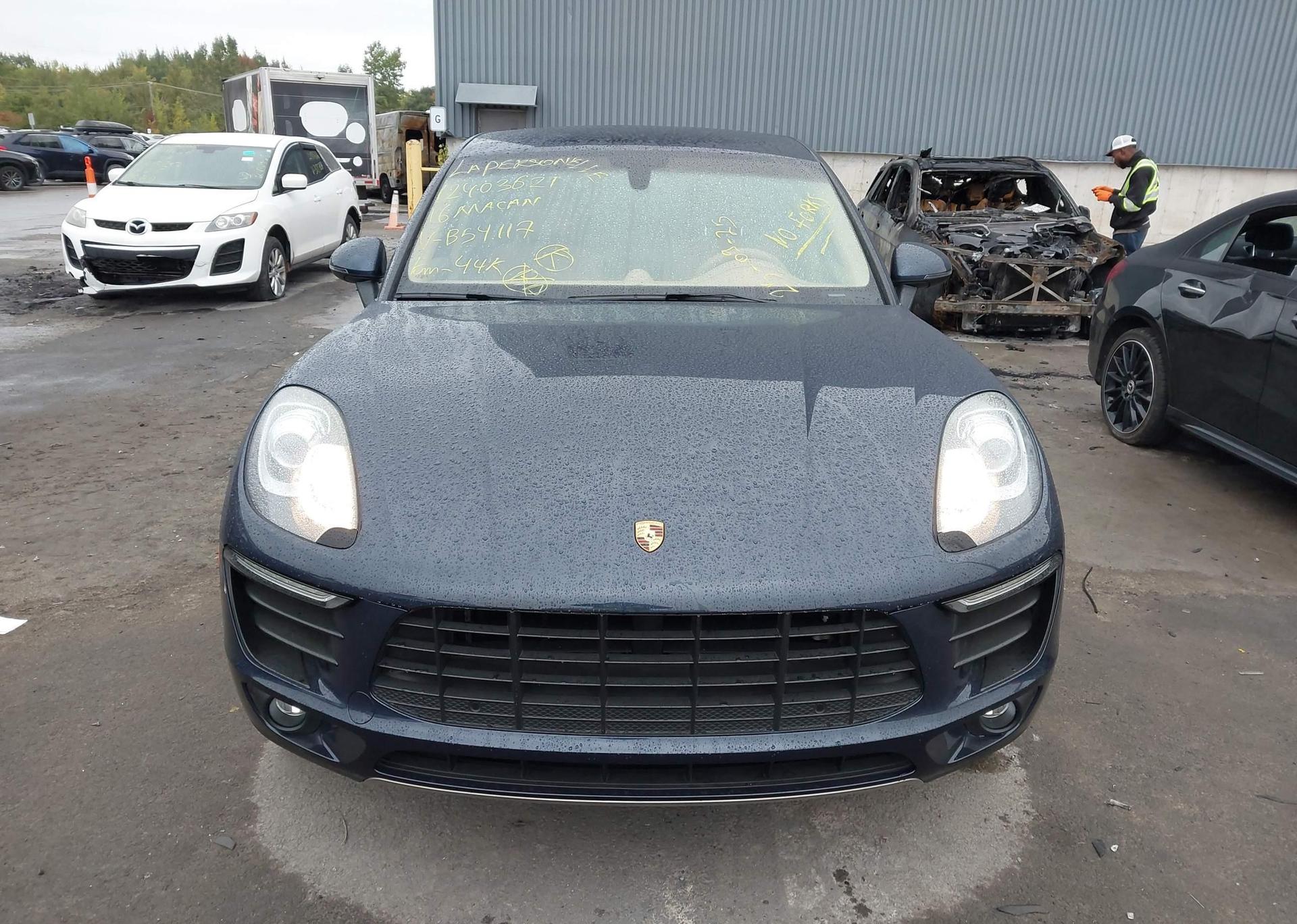 2016 PORSCHE MACAN S