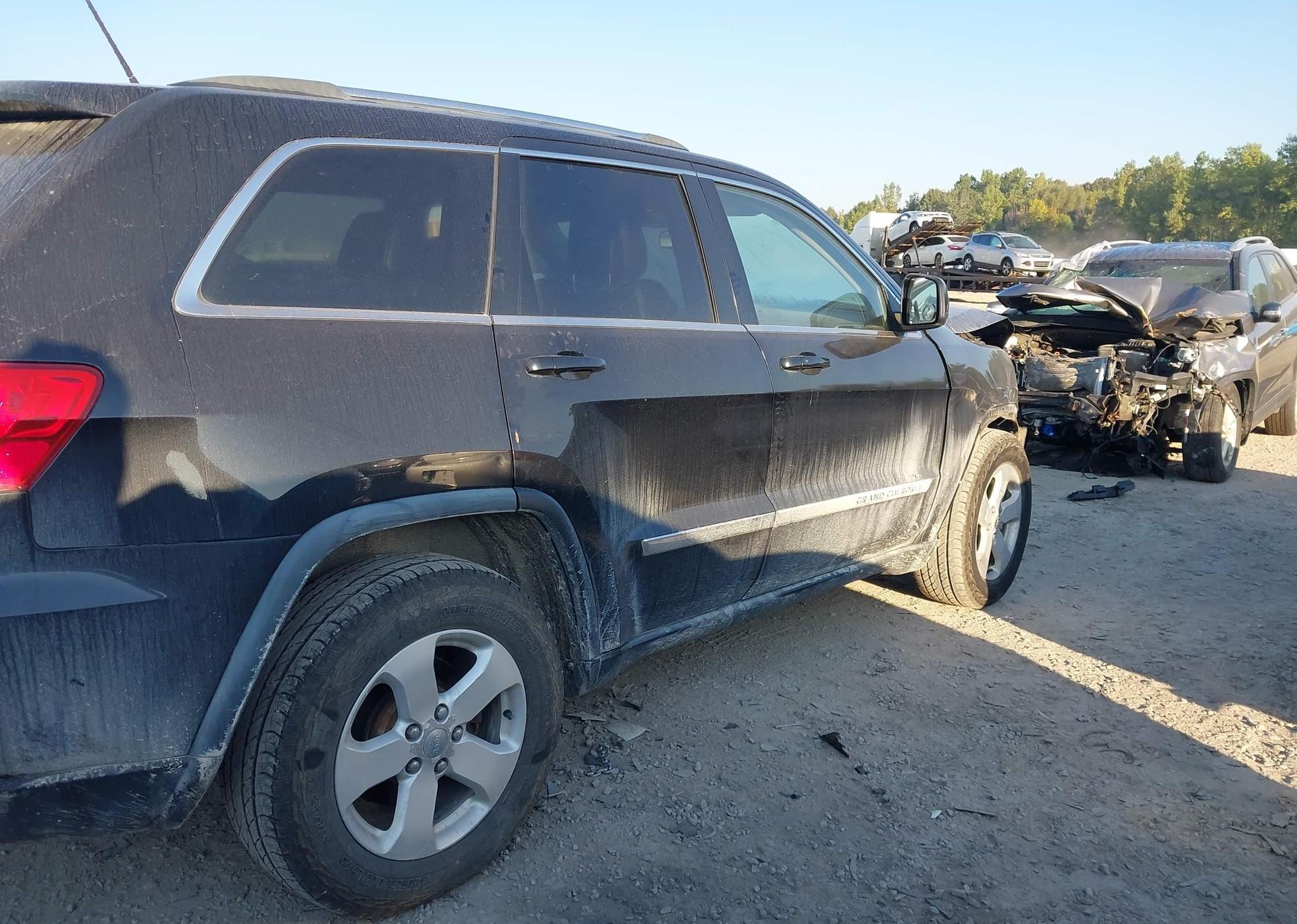 2011 JEEP GRAND CHEROKEE LAREDO