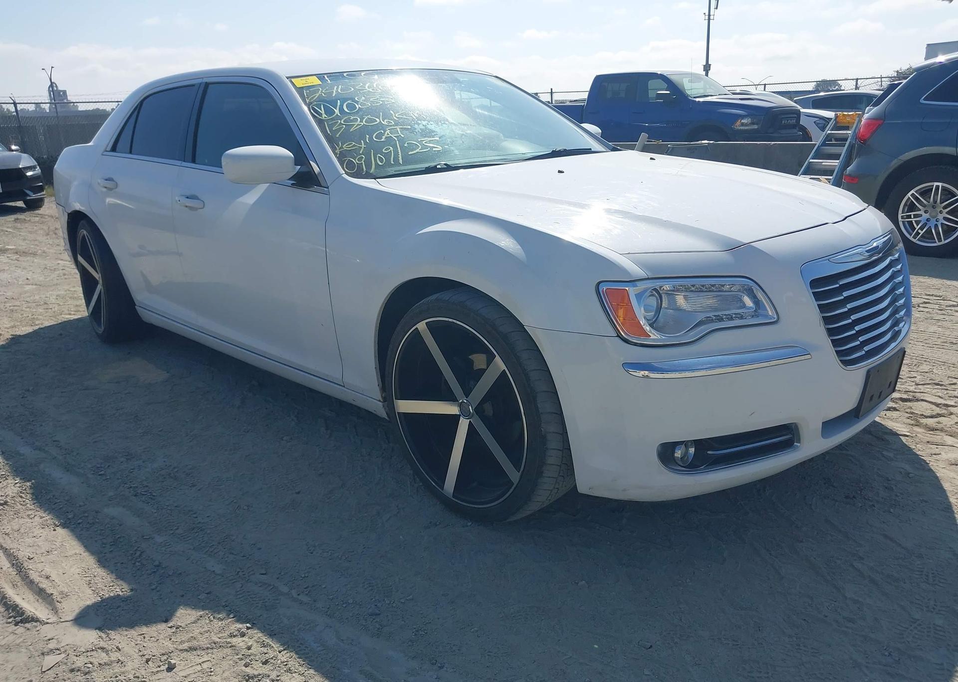 2012 CHRYSLER 300 TOURING