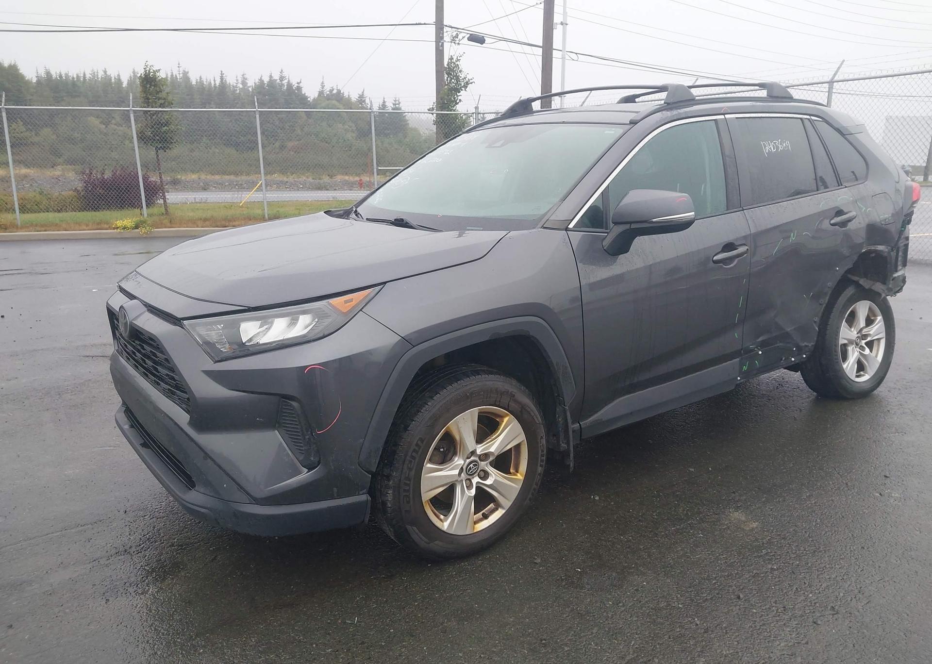 2019 TOYOTA RAV4 LE