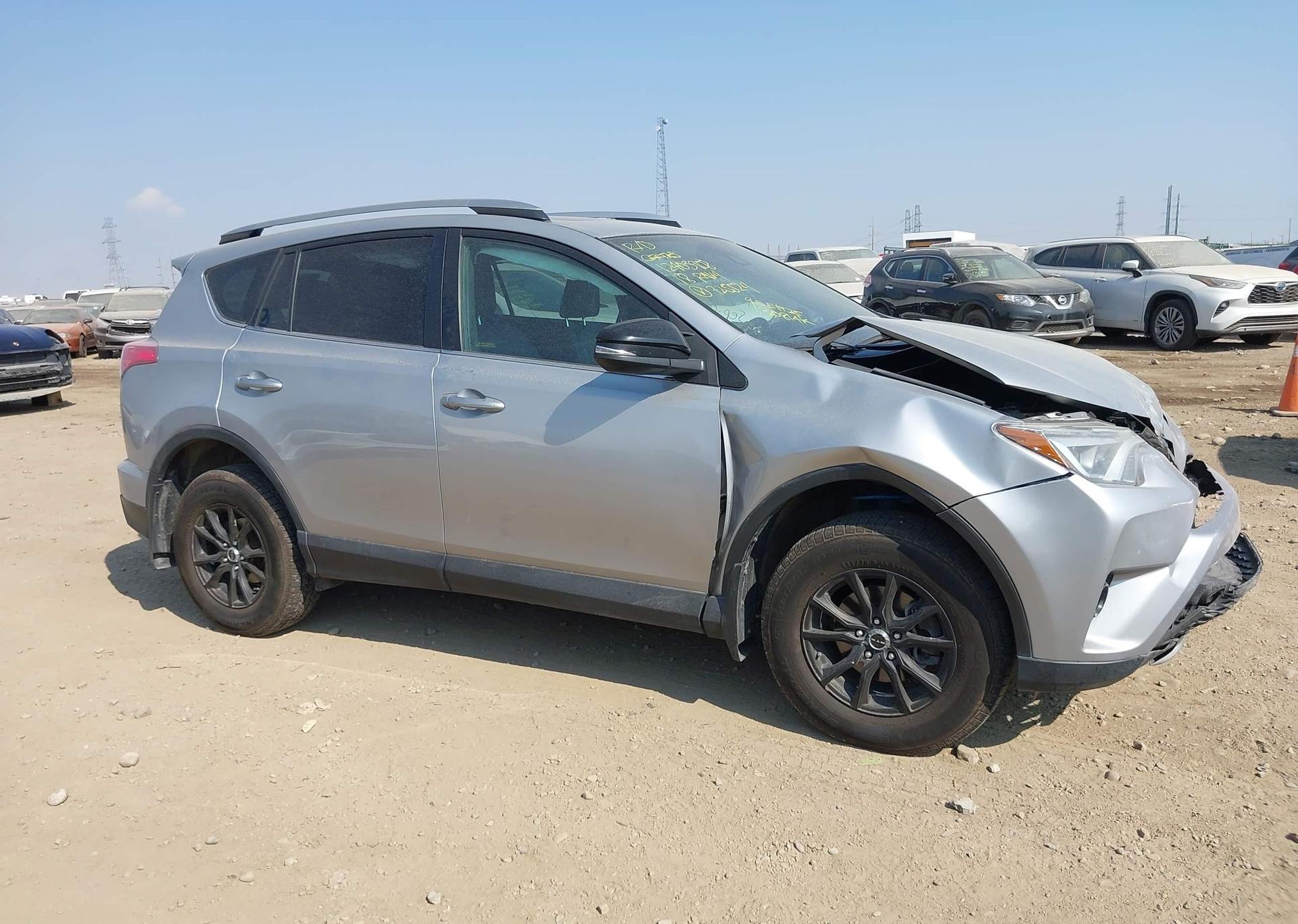 2018 TOYOTA RAV4 SE