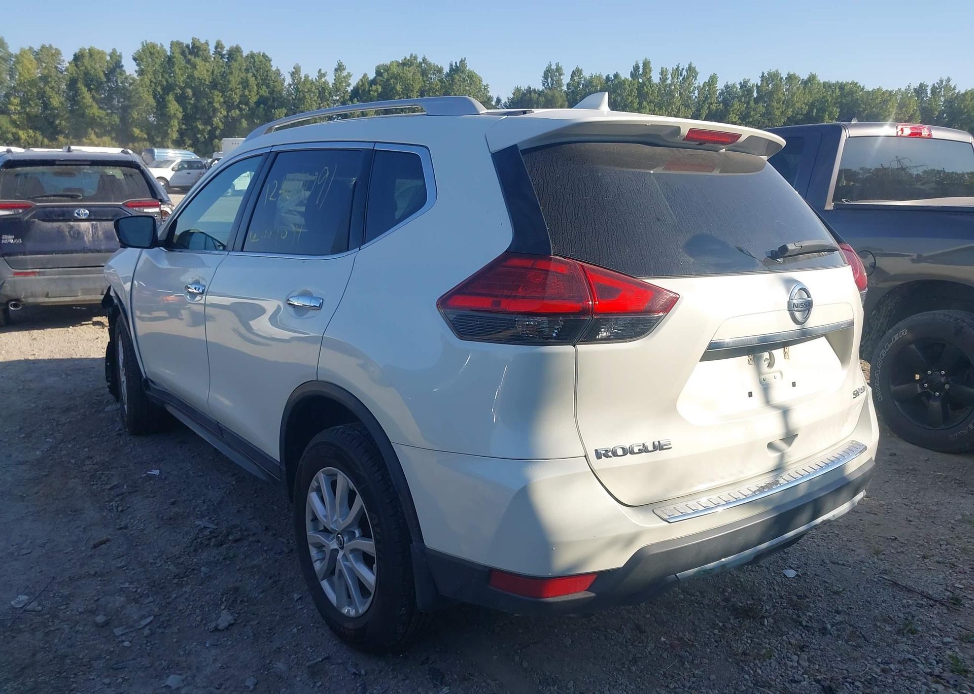 2017 NISSAN ROGUE S