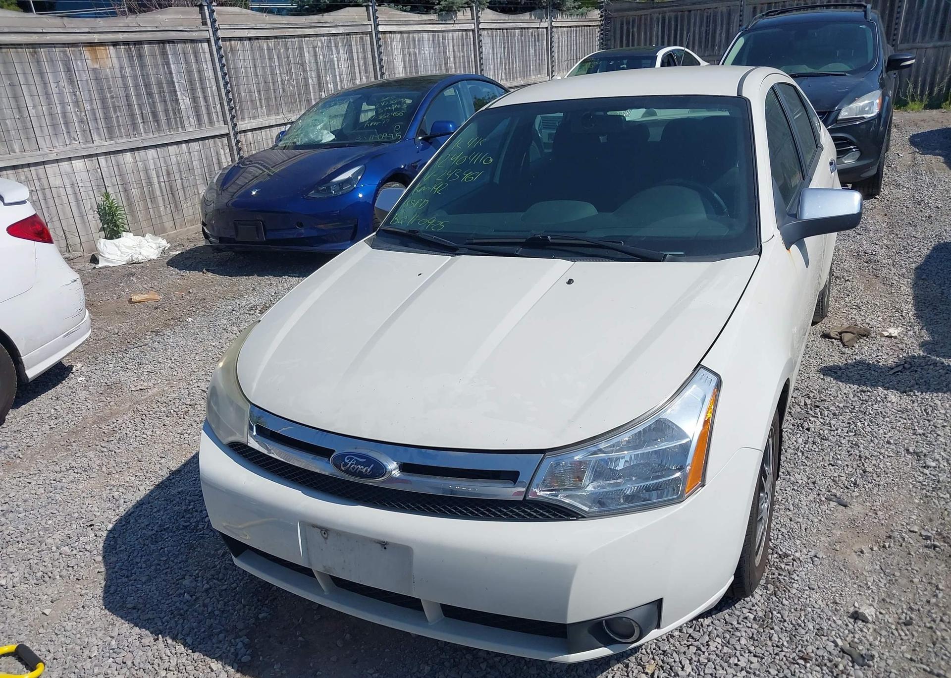 2010 FORD FOCUS SE