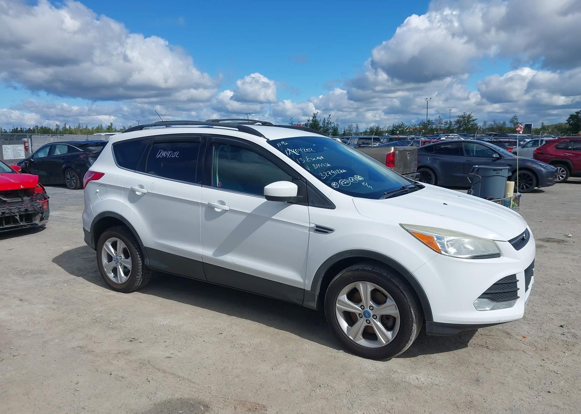 2013 FORD ESCAPE SE