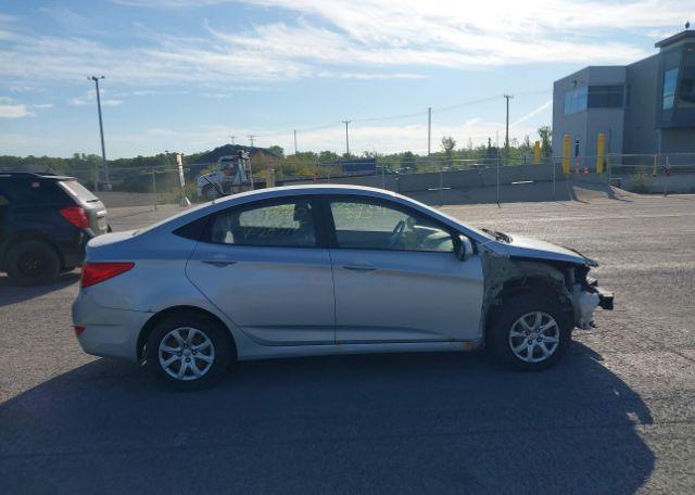 2013 HYUNDAI ACCENT GL
