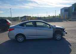 2013 HYUNDAI ACCENT GL