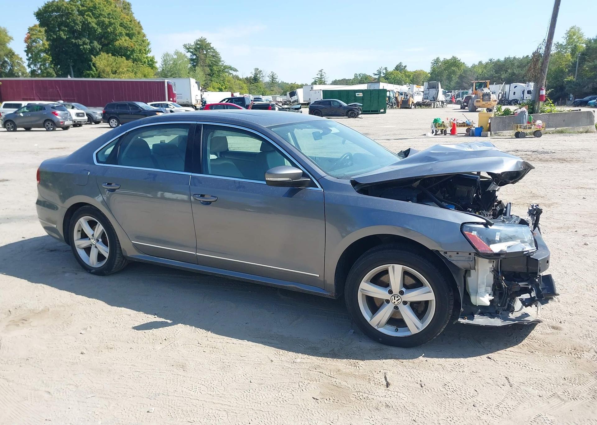 2015 VOLKSWAGEN PASSAT SE