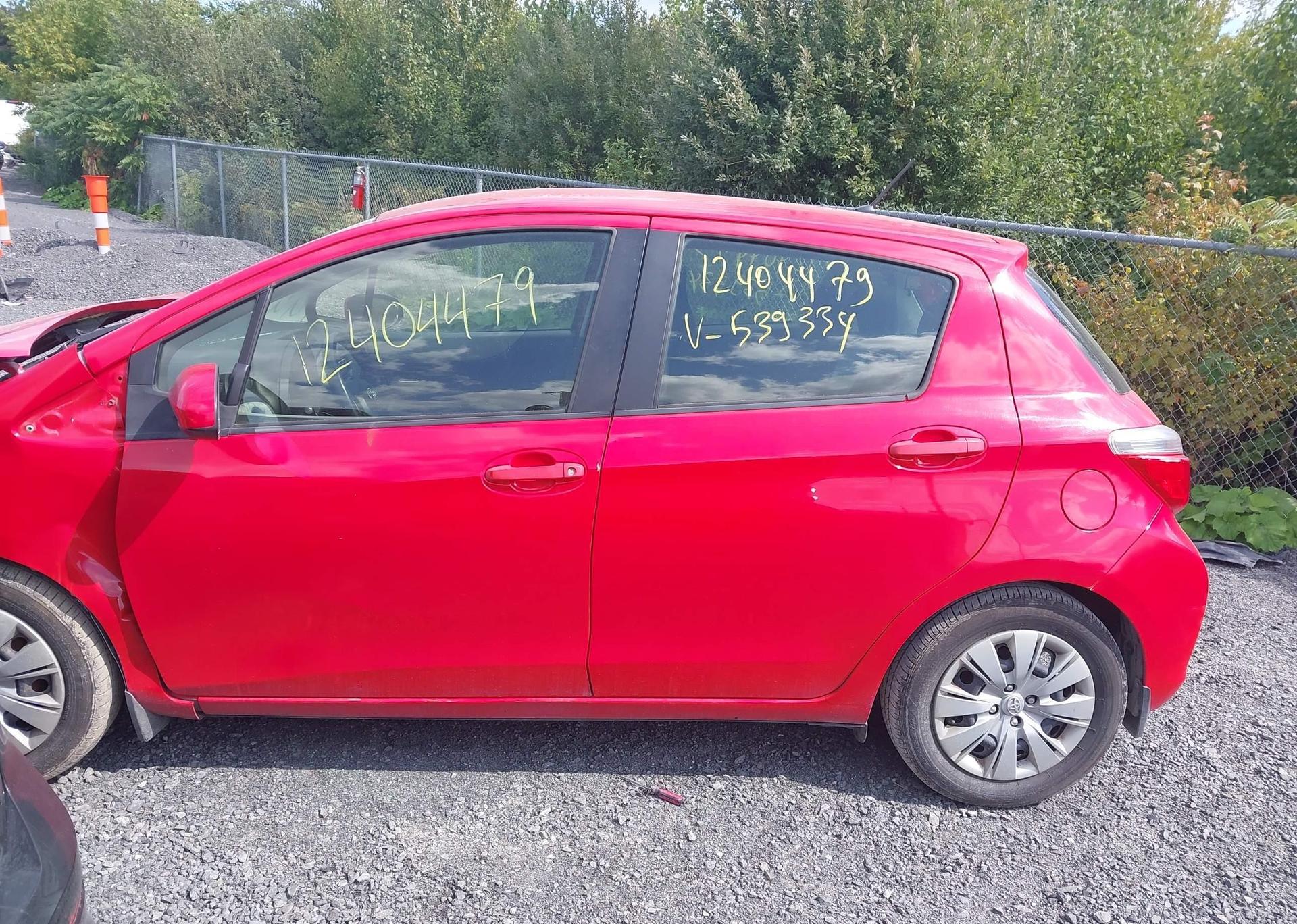 2012 TOYOTA YARIS