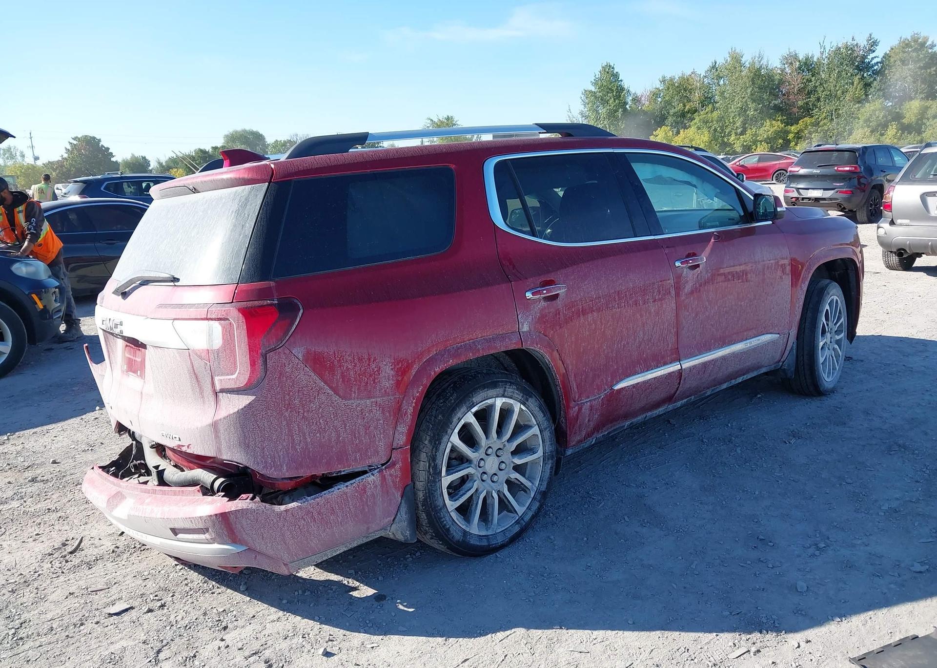2022 GMC ACADIA DENALI