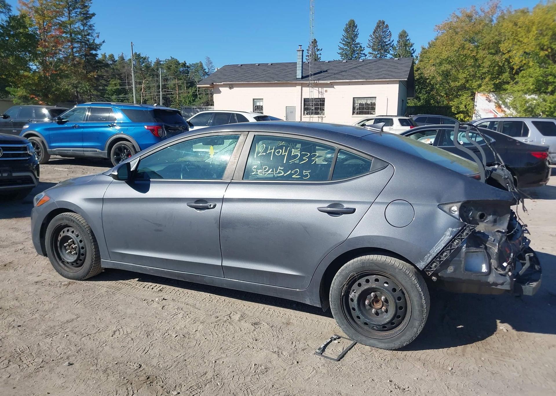 2017 HYUNDAI ELANTRA SE