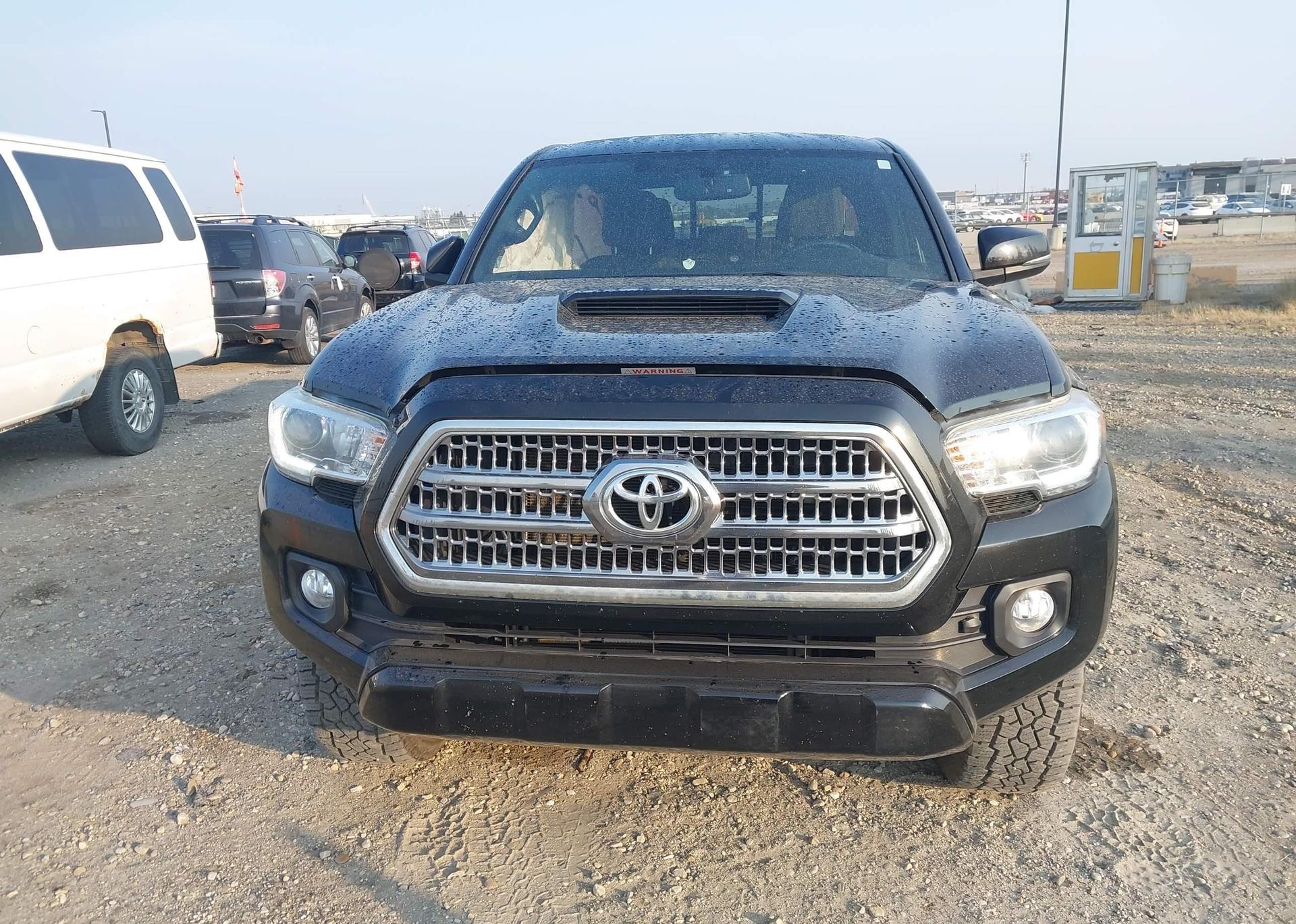 2016 TOYOTA TACOMA DBL CAB