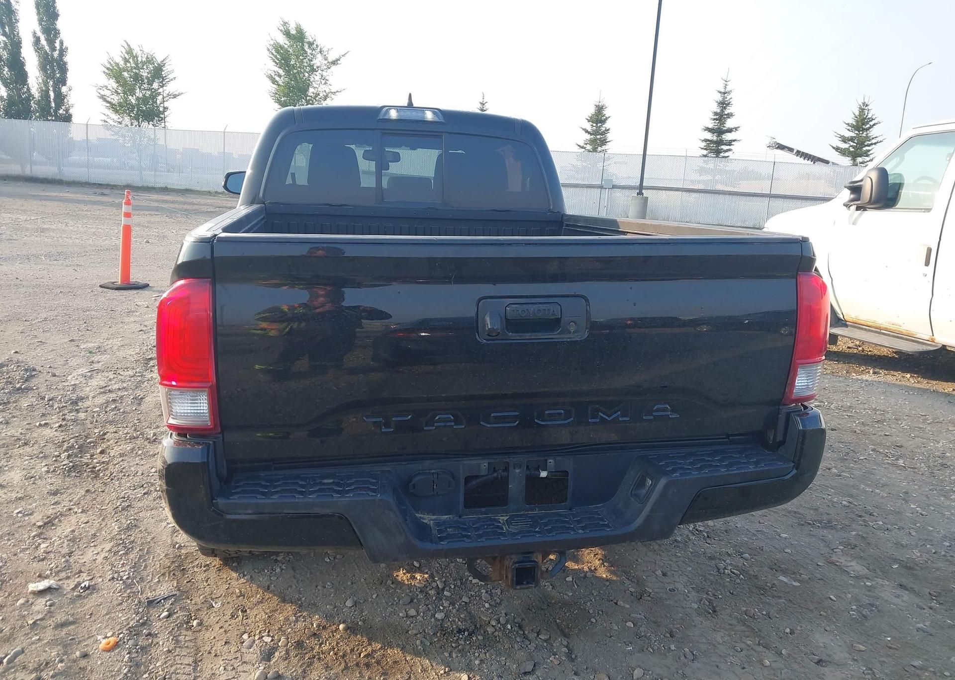 2016 TOYOTA TACOMA DBL CAB