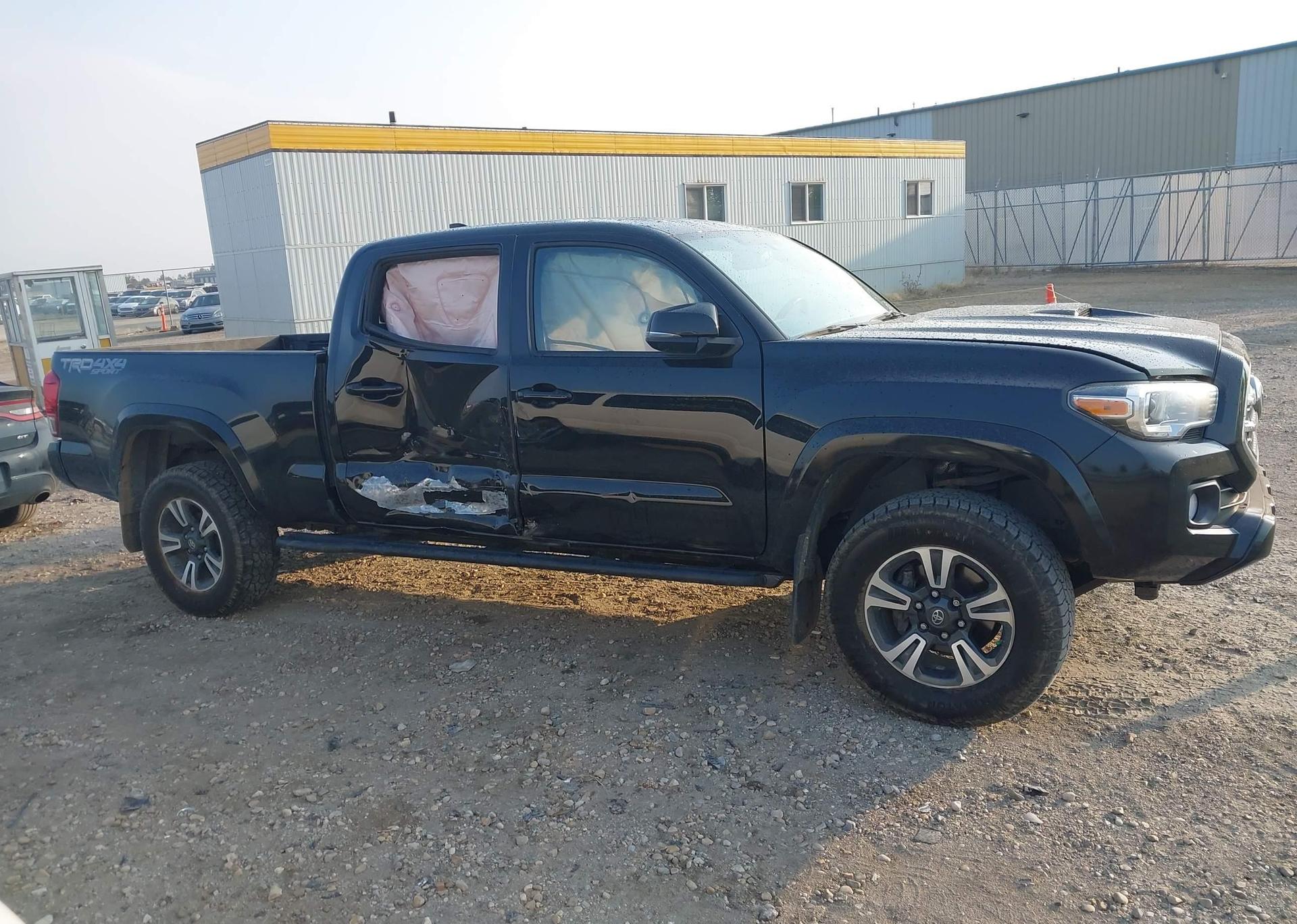 2016 TOYOTA TACOMA DBL CAB