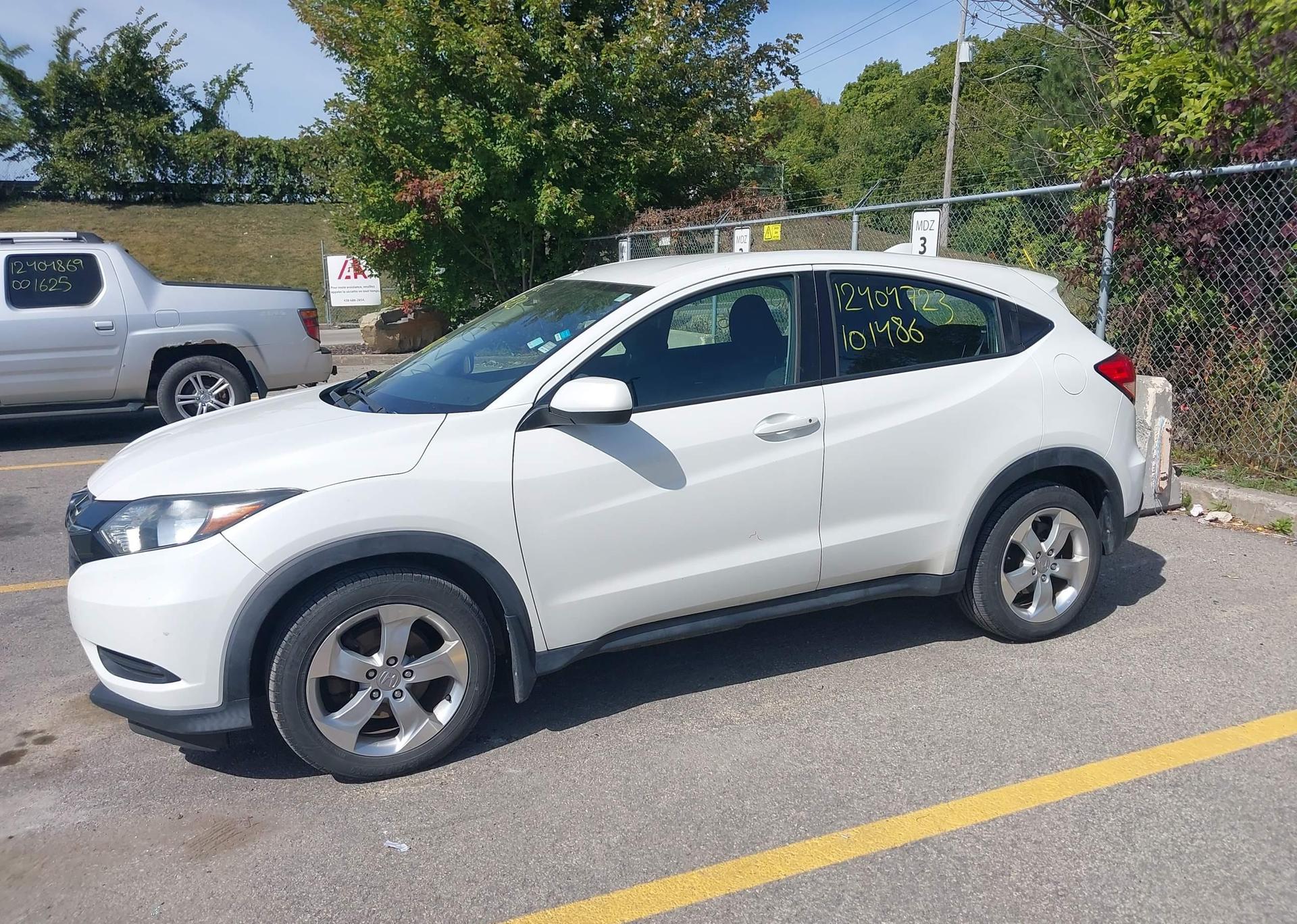 2016 HONDA HR-V LX