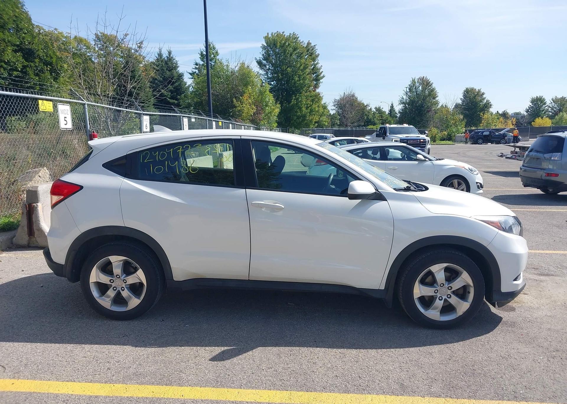 2016 HONDA HR-V LX