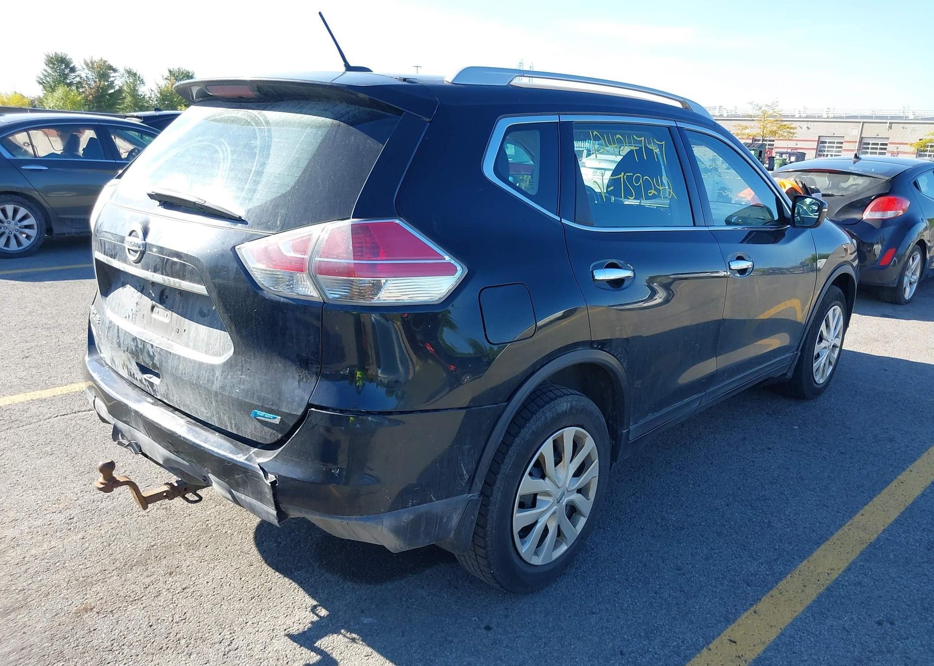 2015 NISSAN ROGUE S