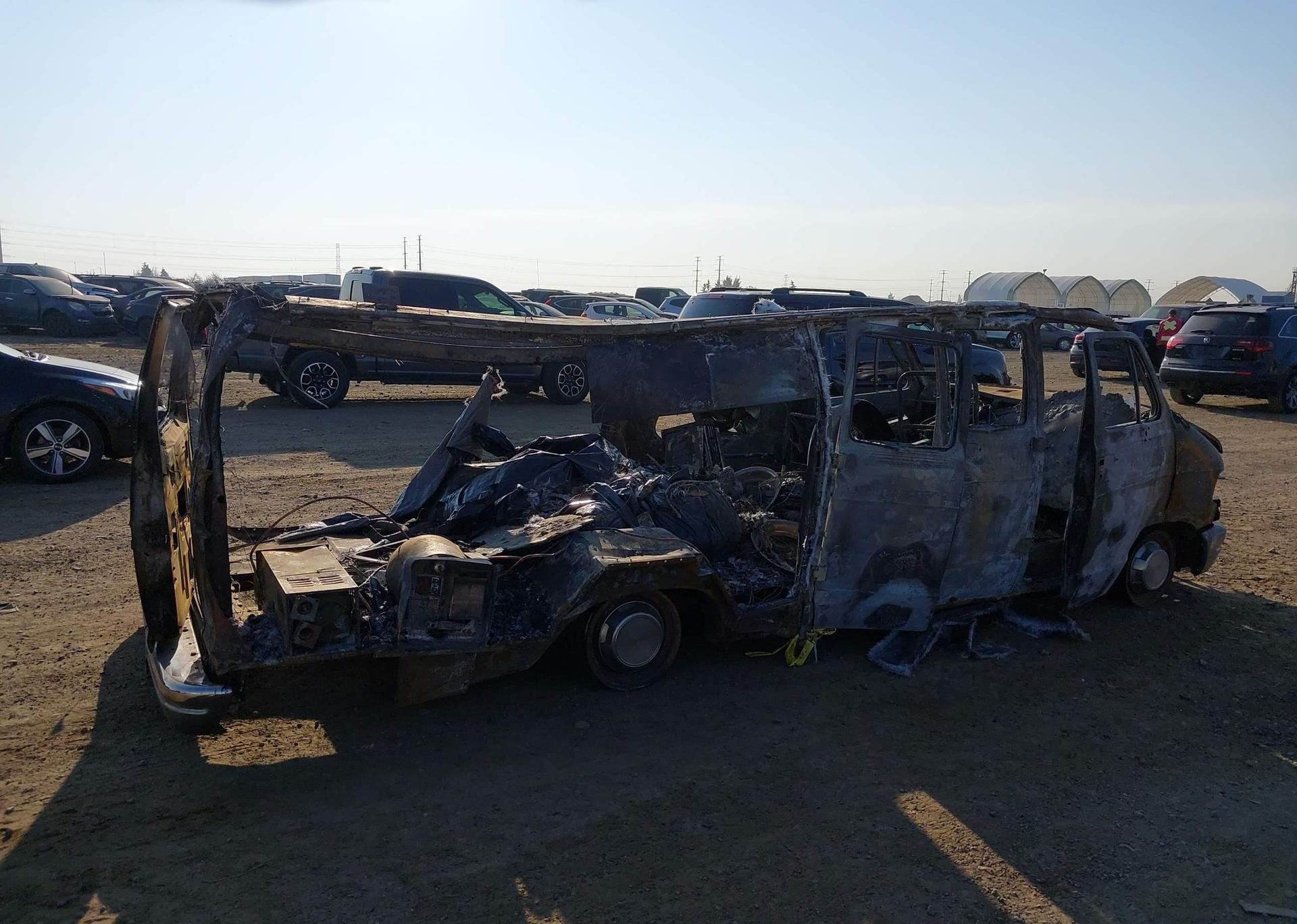 1995 DODGE RAM VAN B3500