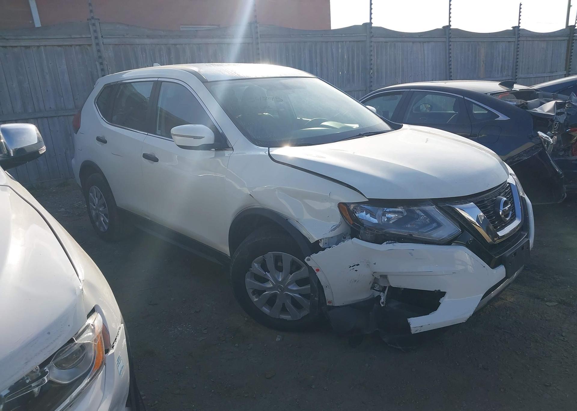 2017 NISSAN ROGUE S