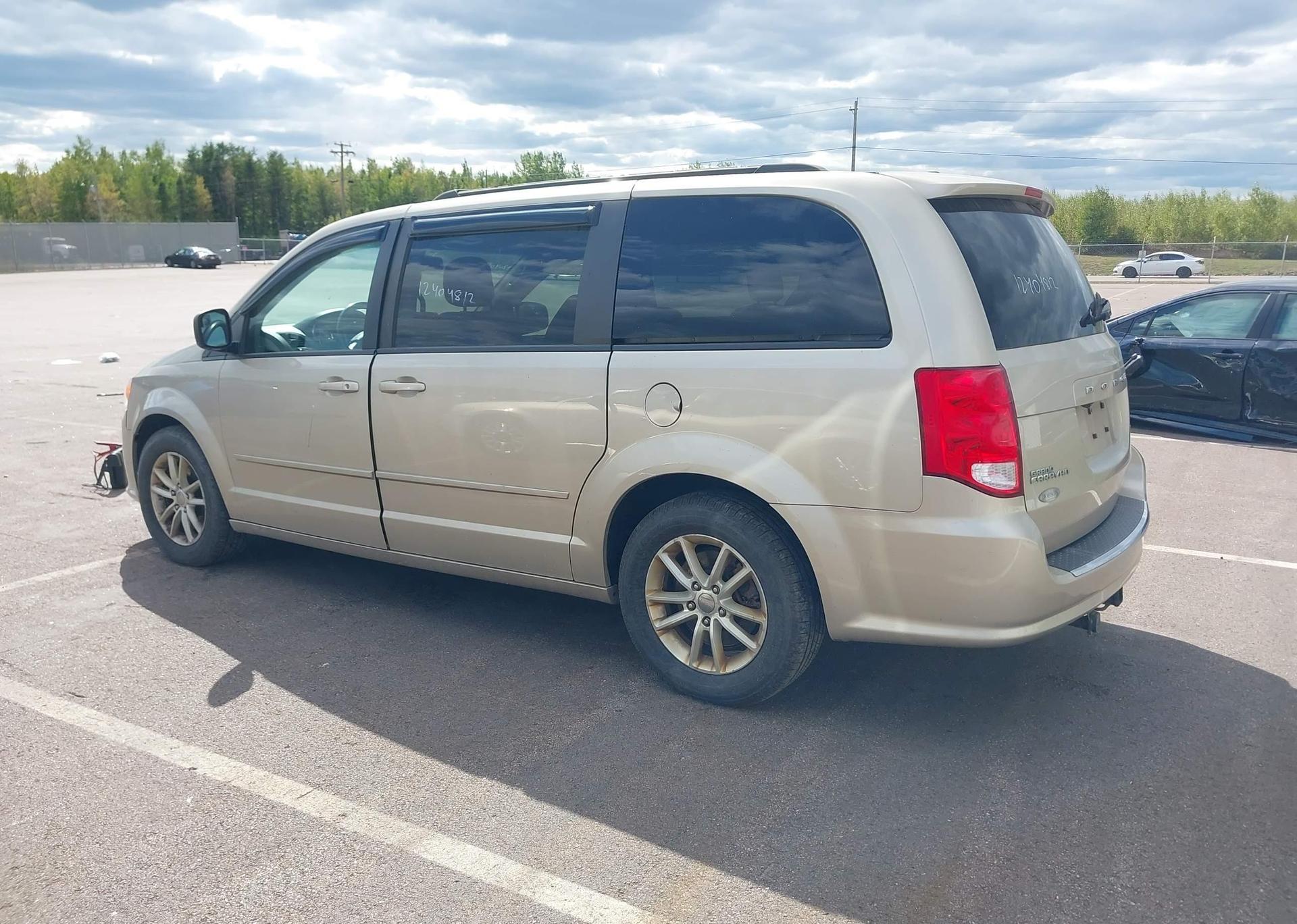 2015 DODGE GRAND CARAVAN SE