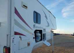 2016 ADVENTURER ALP CAMPER